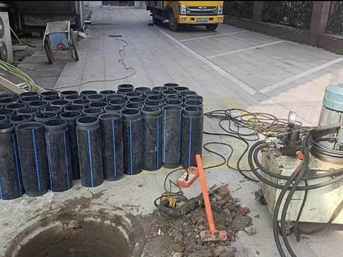 谢家集PE置换管厂家 DN315置换管 非开挖管短管置换